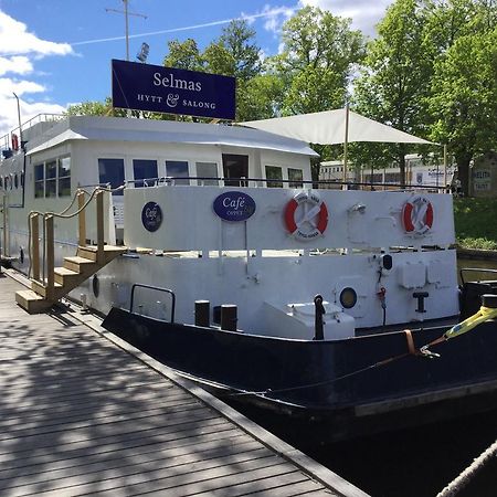 Selmas Hytt Och Salong Hostel Uppsala Buitenkant foto
