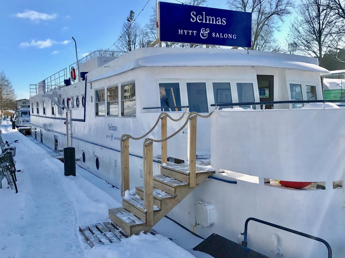 Selmas Hytt Och Salong Hostel Uppsala Buitenkant foto