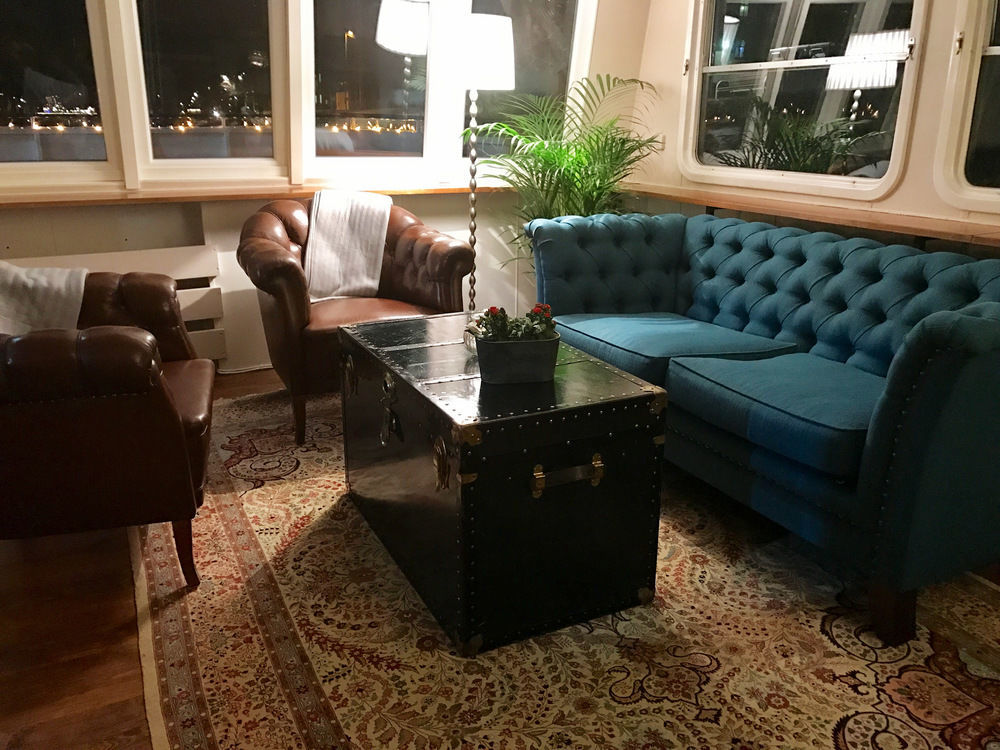 Selmas Hytt Och Salong Hostel Uppsala Buitenkant foto