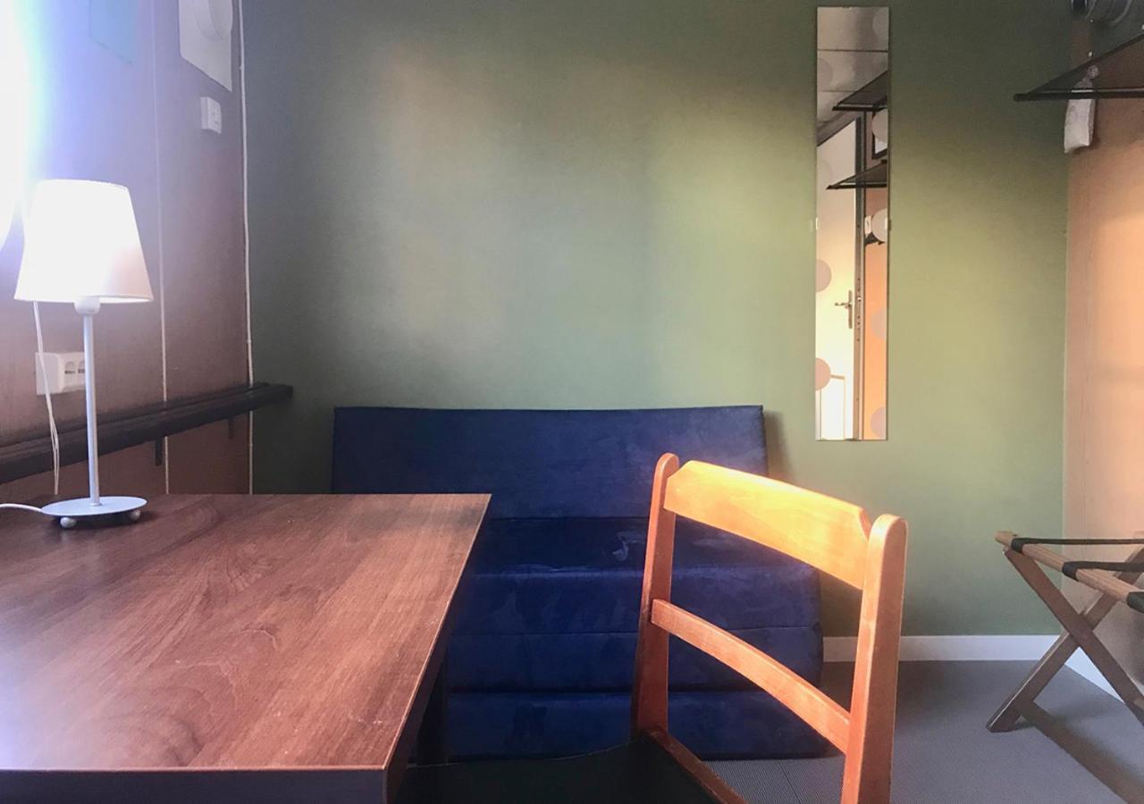 Selmas Hytt Och Salong Hostel Uppsala Buitenkant foto