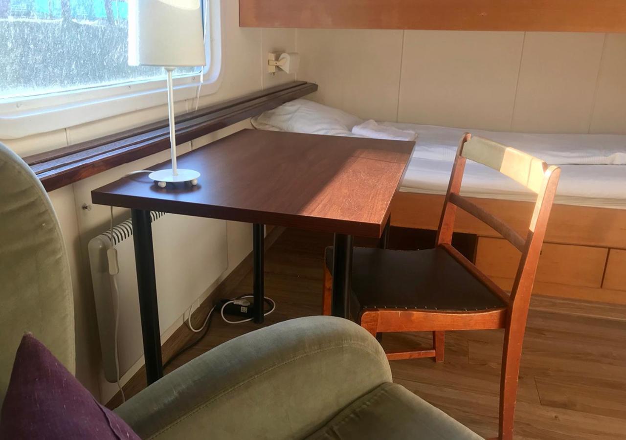 Selmas Hytt Och Salong Hostel Uppsala Buitenkant foto