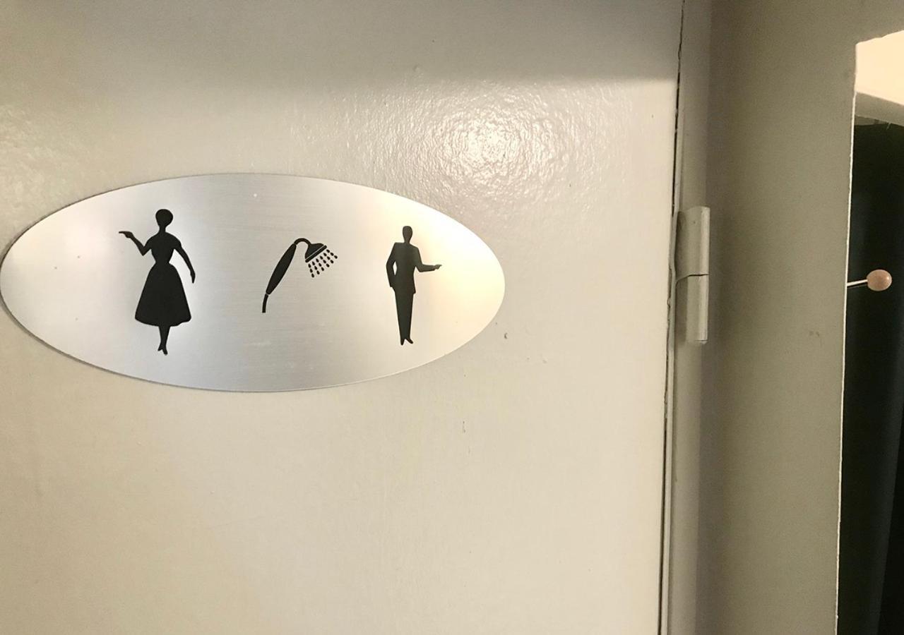 Selmas Hytt Och Salong Hostel Uppsala Buitenkant foto