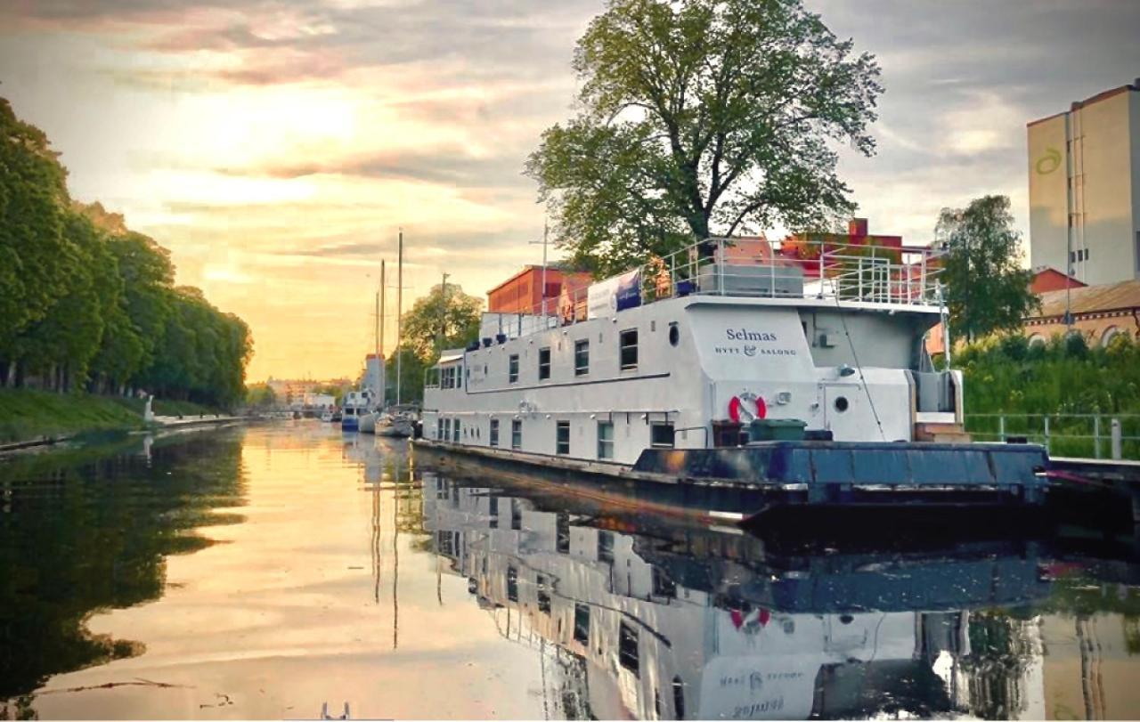 Selmas Hytt Och Salong Hostel Uppsala Buitenkant foto